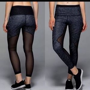 Lululemon Running In The City 7/8 Tight.